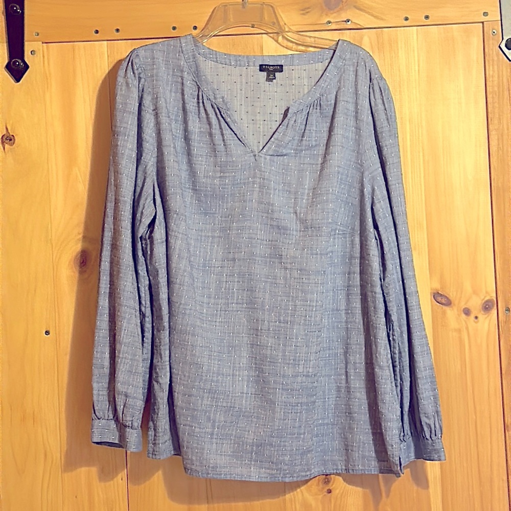 Talbots brand 1X slit neck long sleeve 100% cotton blouse.